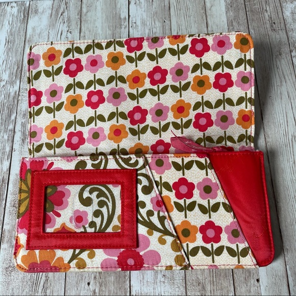 PREOWNED VERA BRADLEY PINK AND CREAM WALLET FLORAL - Picture 2 of 7